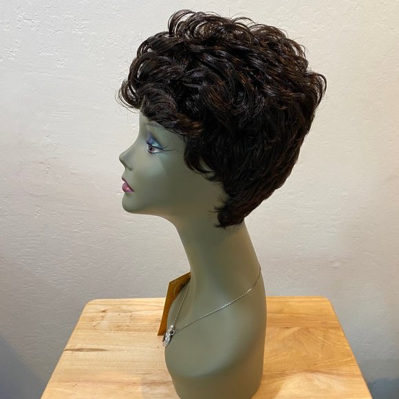 #126 IT'S A WIG PREMIUM SYNTHETIC WIG - Picture 2 of 7